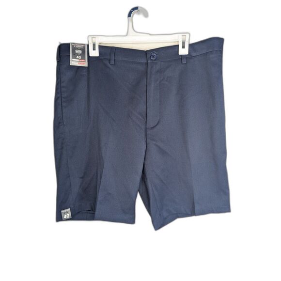 Roundtree & Yorke Other - NWT Roundtree & Yorke Shorts Mens 40 TravelSmart Classic Fit Chino Stretch